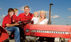 Heath Dasher (center) and his family Logan, Jackson, Hannah and wife, Leland.